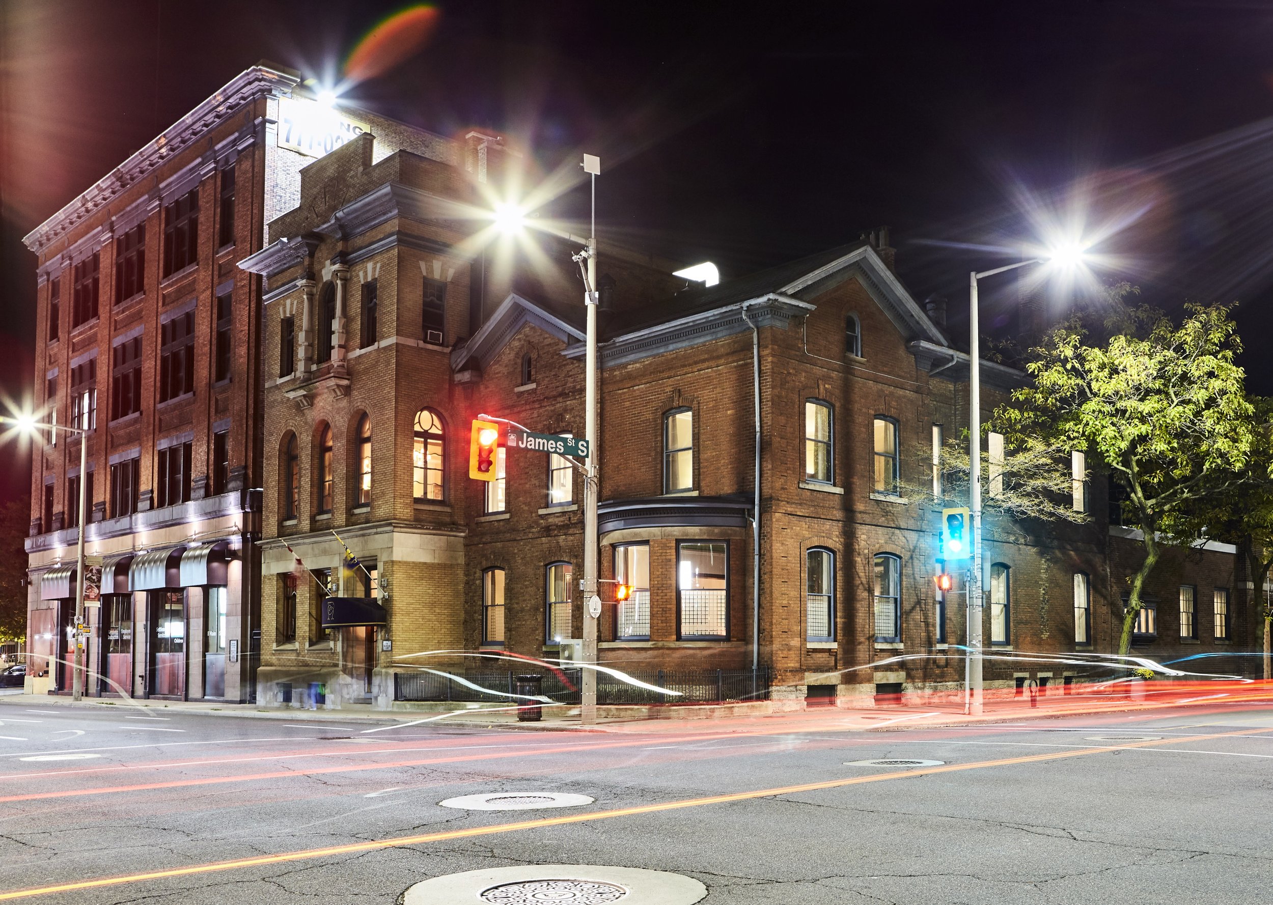 The Hamilton Club Dining